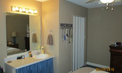 Vanity in each bedroom