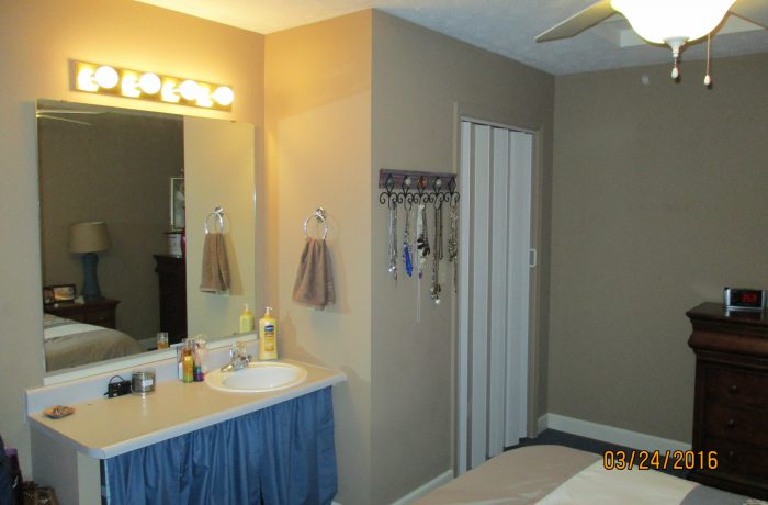 Vanity in each bedroom